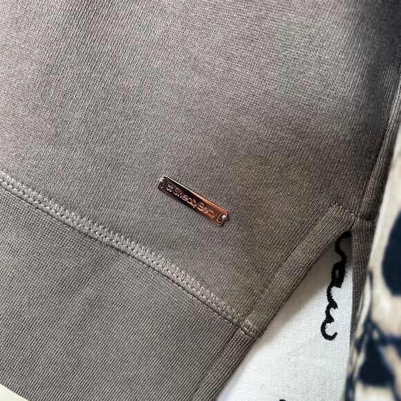 Sweaty Betty Balham Camo Long Sleeve Colorblock Sweatshirt Loose Fit size L gym - Picture 3 of 16